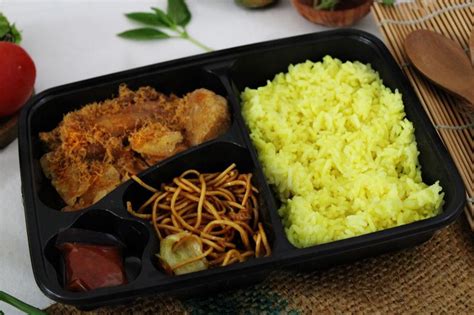 Nasi Kuning Kotak