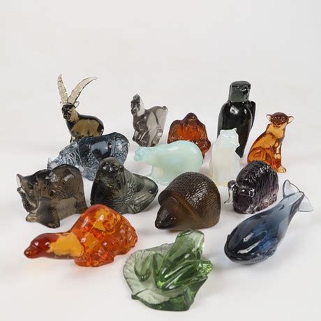 A Set Of 15 Swedish Glass Figurines Kosta Och Reijmyre WWF World