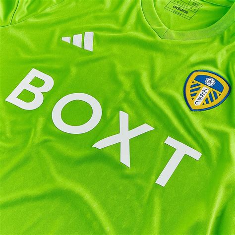 Leeds United 2023 24 Gk 1 Kit