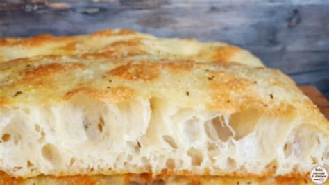 Focaccia Ad Alta Idratazione Taratatitti Ricetta Il Ricettario Di