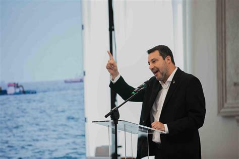 Regionali In Campania Salvini Da Napoli Striglia Gli Alleati Per