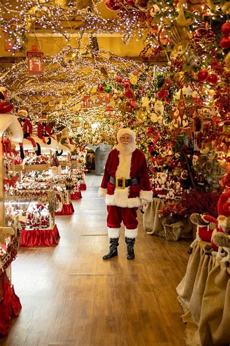 Villaggio Di Babbo Natale A Reggio Emilia E Mercatini Di Natale A Hot