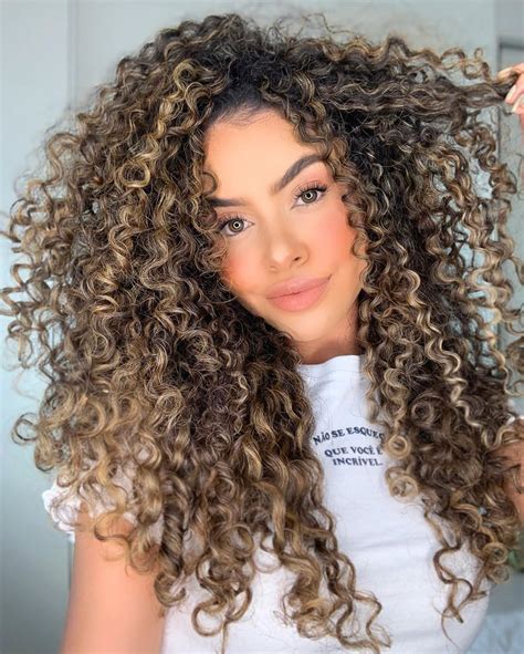 Tamirys Barros Beauty Cabelo Cacheado Luzes Inspira O E Cuidados