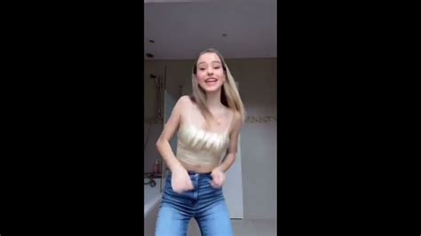 Lea Elui Sexy Dancing Youtube