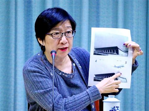 新護照圖片誤植 外交部道歉：更正後再發行 新聞 Rti 中央廣播電臺