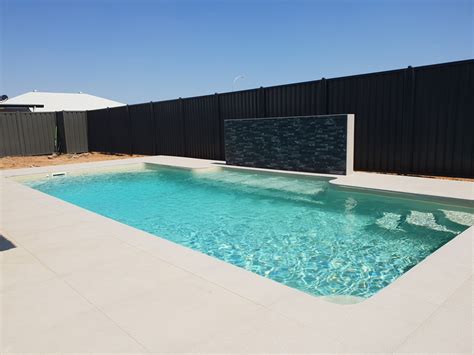 Reasons To Choose A Fibreglass Pool