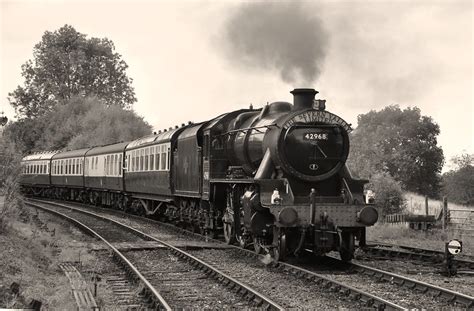 Stanier Mogul 42968 Wih The Sunday Diner Arriving At Arley Flickr