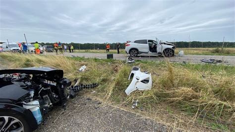 Schwerer Verkehrsunfall Auf Der B 36 Gemarkung Dettenheim KFV Karlsruhe