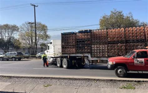 Un motociclista choca con tráiler y muere en la Toluca Palmillas El