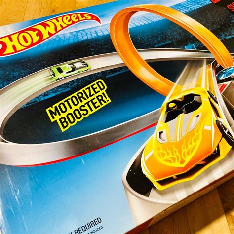 SOLD Hot Wheels Track Builder Super 6 In 1 Race Track Set Hobbies Toys Toys Games On