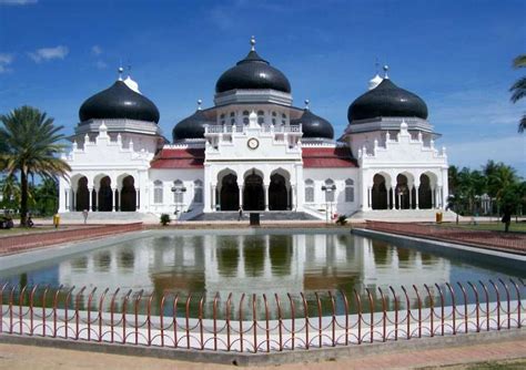 Daftar Masjid Terbesar Di Indonesia Tokopedia Blog