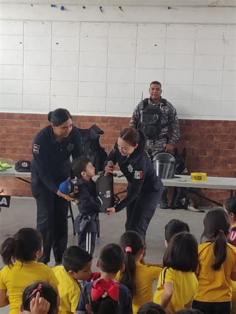 Visita Unidad Canina K A Estudiantes Del Colegio Am Rica