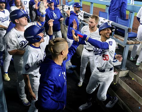 Padres Rout Dodgers In Game Two Of Nlds Sport Relay