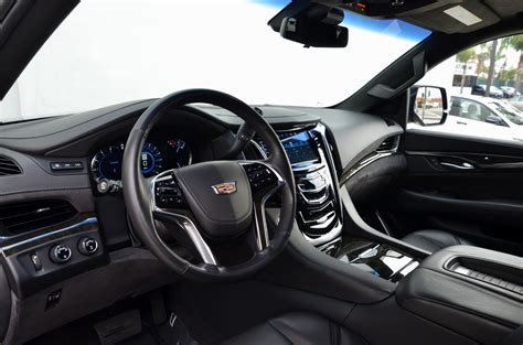 2019 Cadillac Escalade Platinum Interior Cabinets Matttroy