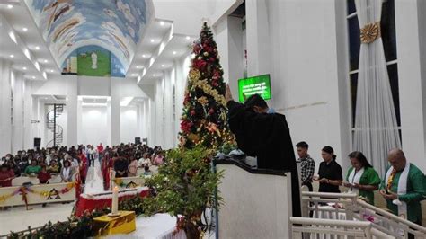 Ibadah Malam Natal Gmim Imanuel Bahu Sulawesi Utara Hadapi Natal