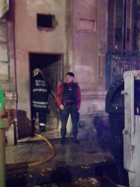 Explosi N E Incendio En Un Conventillo En La Boca Dos Mujeres