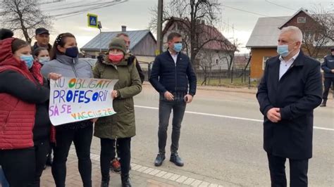 Ultima Ora Local Protest Pentru Prezenta Fizica La Cursuri La Scoala