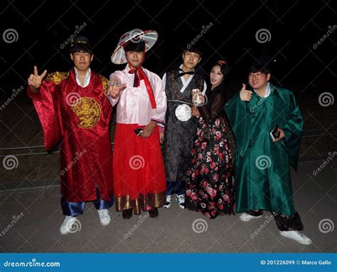 Arriba 56 Imagen Ropa Tradicional De Corea Del Sur Abzlocal Mx