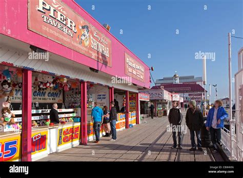 Britannia Pier, Great Yarmouth, Norfolk, England, UK Stock Photo - Alamy