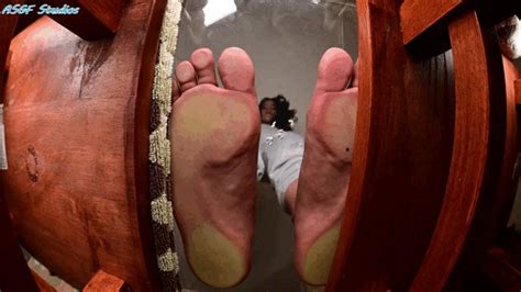 Exotica Big Fat Soles Glass Crush PART 2 MP4 Amateur Soles Giantess And Footjobs Clips4sale