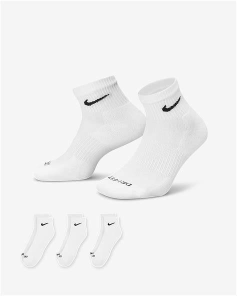 Nike Everyday Plus Cushioned Training Ankle Socks (3 Pairs). Nike.com