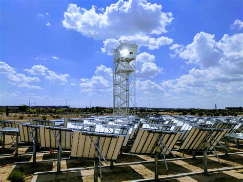 Solar tower generates sustainable aviation fuel | Popular Science