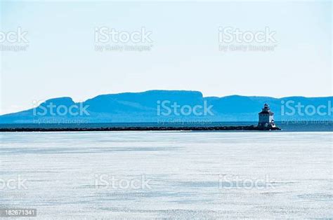 Sleeping Giant Winter View Stock Photo - Download Image Now - Thunder ...