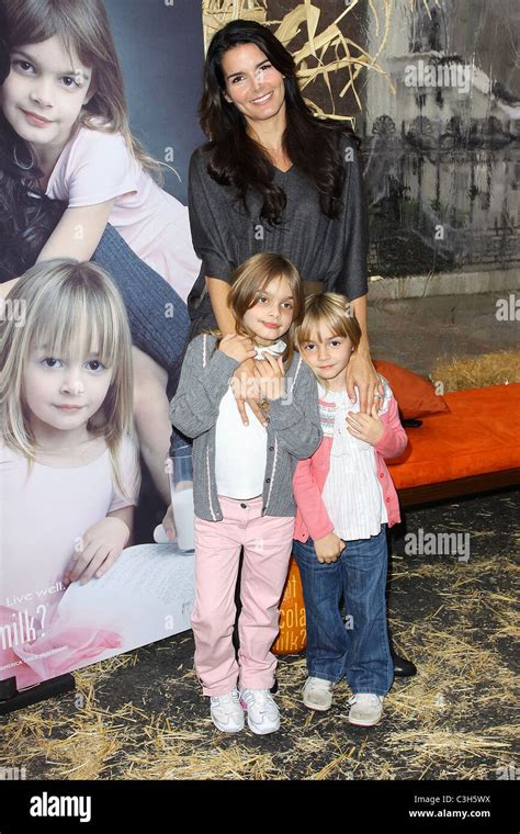 Angie Harmon and Kids, Finley Faith Sehorn, Avery Grace Sehorn Angie