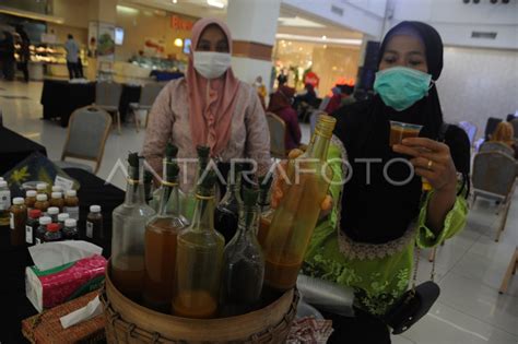 Pameran Dan Edukasi Jamu Tradisional Antara Foto