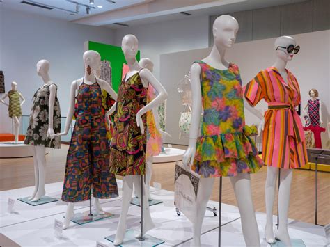 Phoenix Art Museum spotlights 1960s fast fashion trends in 'Generation ...