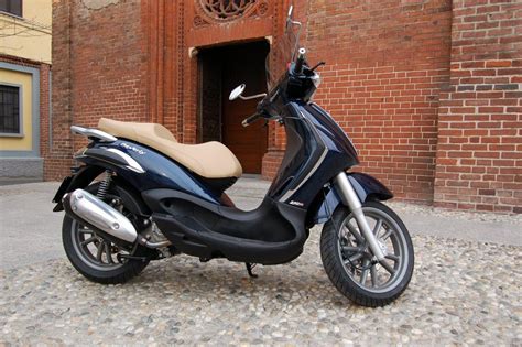 Piaggio Piaggio Beverly Tourer 250 Moto ZombDrive