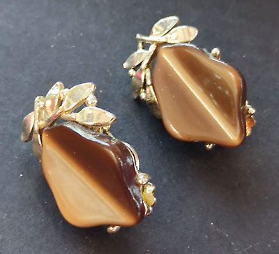 Clip Earrings Vintage American With Lucite Brown Thermoset Earrings Ebay