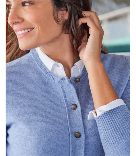 Pervenche Cardigan à col rond Femme Laine d agneau WoolOvers FR