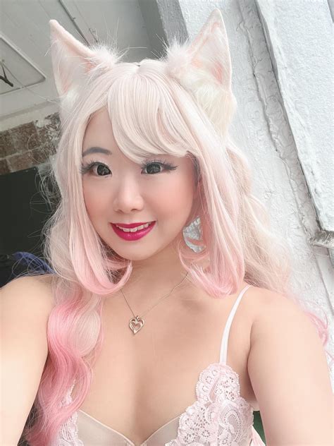 Fox girl cosplay selfie : r/selfie