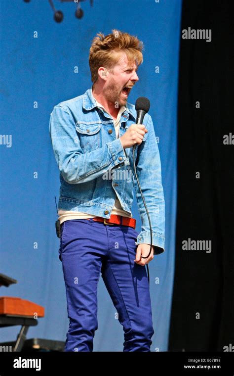 Kaiser Chiefs Artist Hi Res Stock Photography And Images Alamy