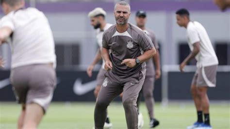 Preparador F Sico Do Corinthians Reverson Pimentel Abre O Jogo Sobre