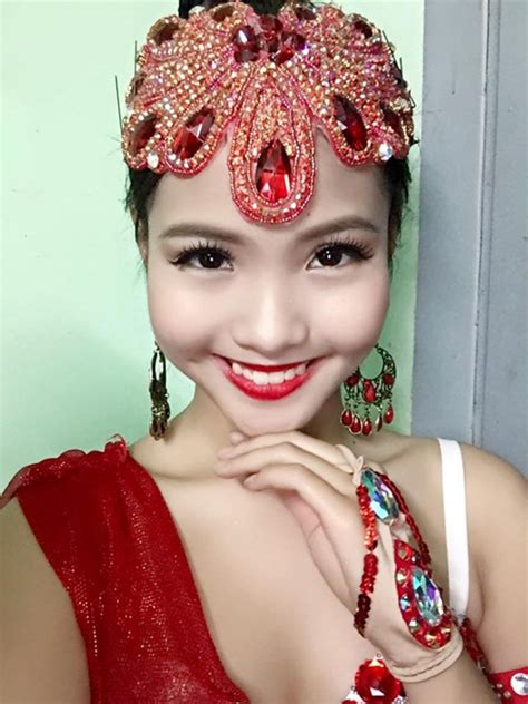 Chí Anh và vợ hot girl kém 20 tuổi tổ chức tiệc đầy tháng cho quý tử thứ 2