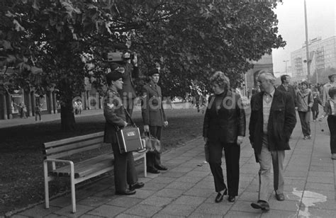 Ddr Bildarchiv Berlin Soldaten Der Aliierten