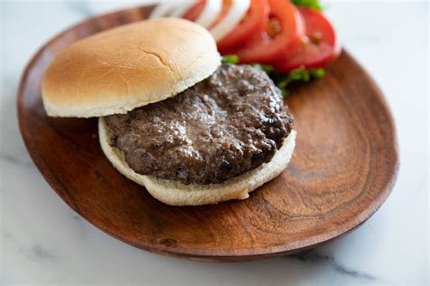 The Best Ground Beef Mix Ratio For Burgers