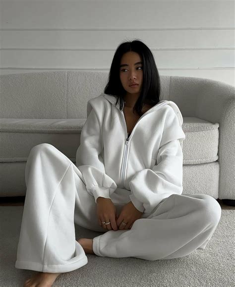 Купить Костюм Nude белый за 7813р с доставкой