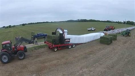 Stinger Cube Line 4010 Wrapping 3x4 Square Bales Youtube