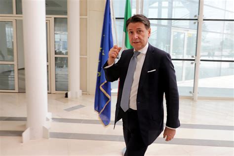 Elezioni Comunali Bari Michele Laforgia Candidato Sindaco Con Il