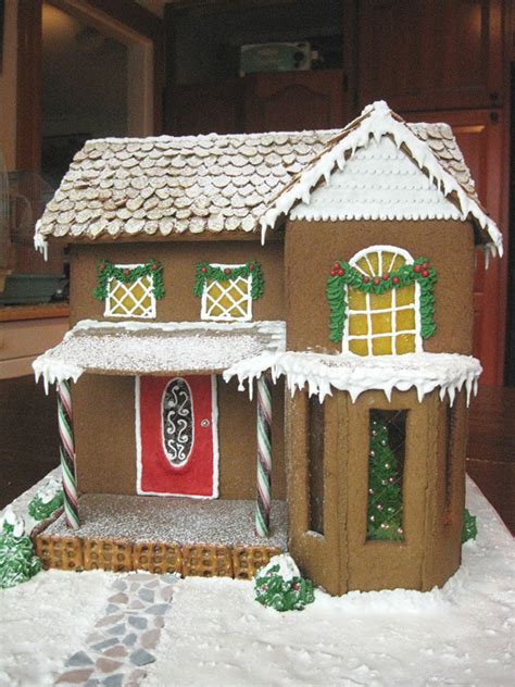 38 Simple And Inspiring Gingerbread House Ideas Snappy Pixels