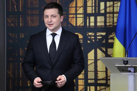 Volodymyr Zelensky Antes Y Después De La Guerra En Ucrania Dfmas