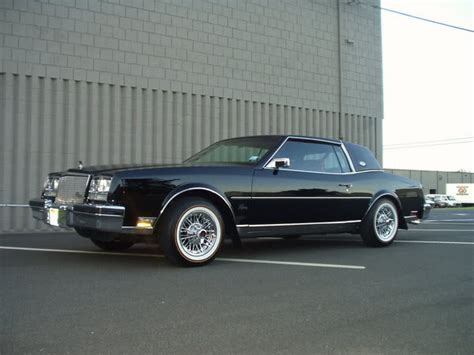 1981 Buick Riviera - Information and photos - MOMENTcar