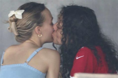 Lily Rose Depp And Girlfriend 070 Shake Share A Kiss Over Lunch In Los