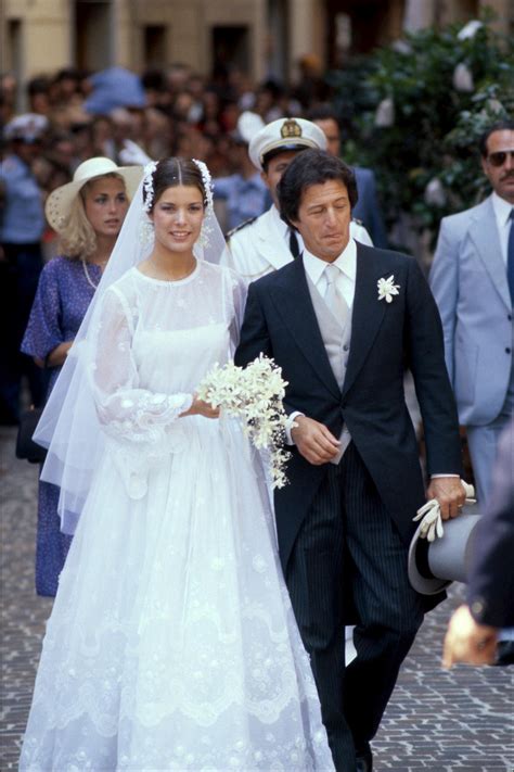 Les Tenues De Mariage De Caroline De Monaco En Robes Dior Et Tailleur