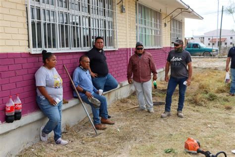 En atención a las peticiones de los padres de familia y de los maestros