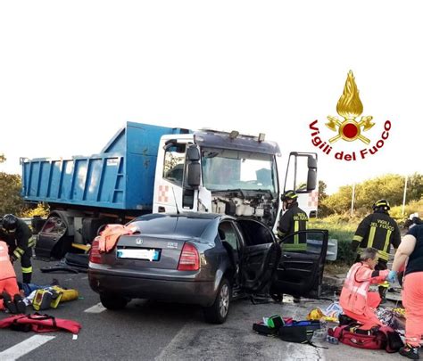 Tragico Incidente Nel Bivio Di Fonni Muore Un Uomo Grave La Donna