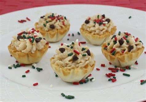 Holiday Food Bite Sized Cannoli In Phyllo Cups Recipe